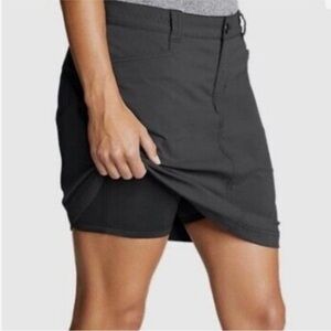 Eddie Bauer women's adventurer 2.0 UPF skorts in dark smoke Size 2